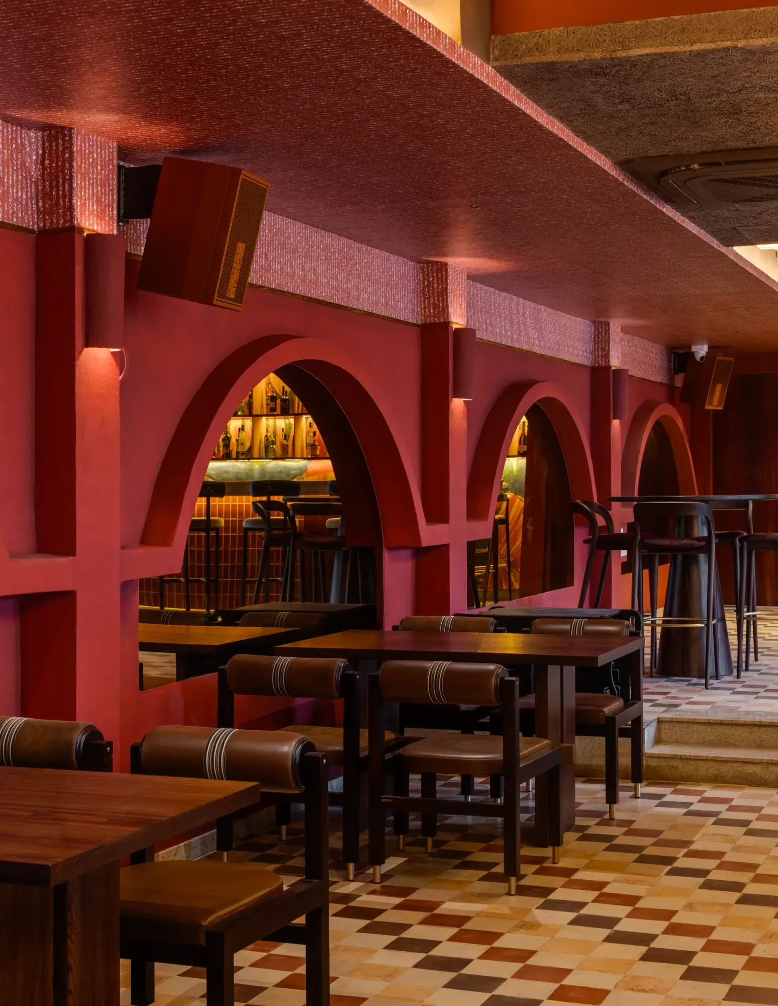 Watson Cantina 7