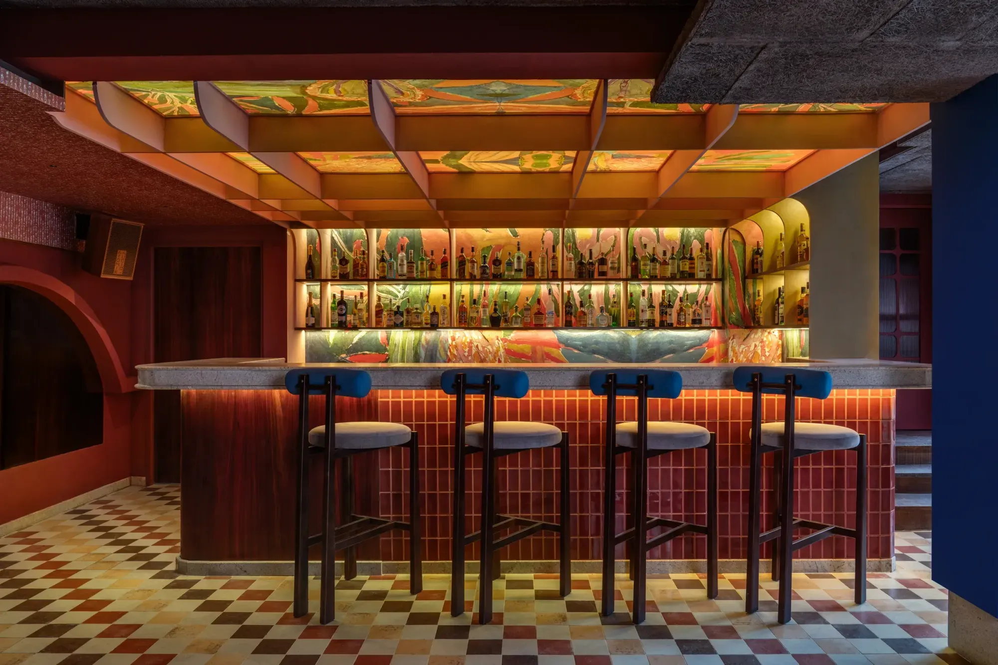 Watson Cantina 11
