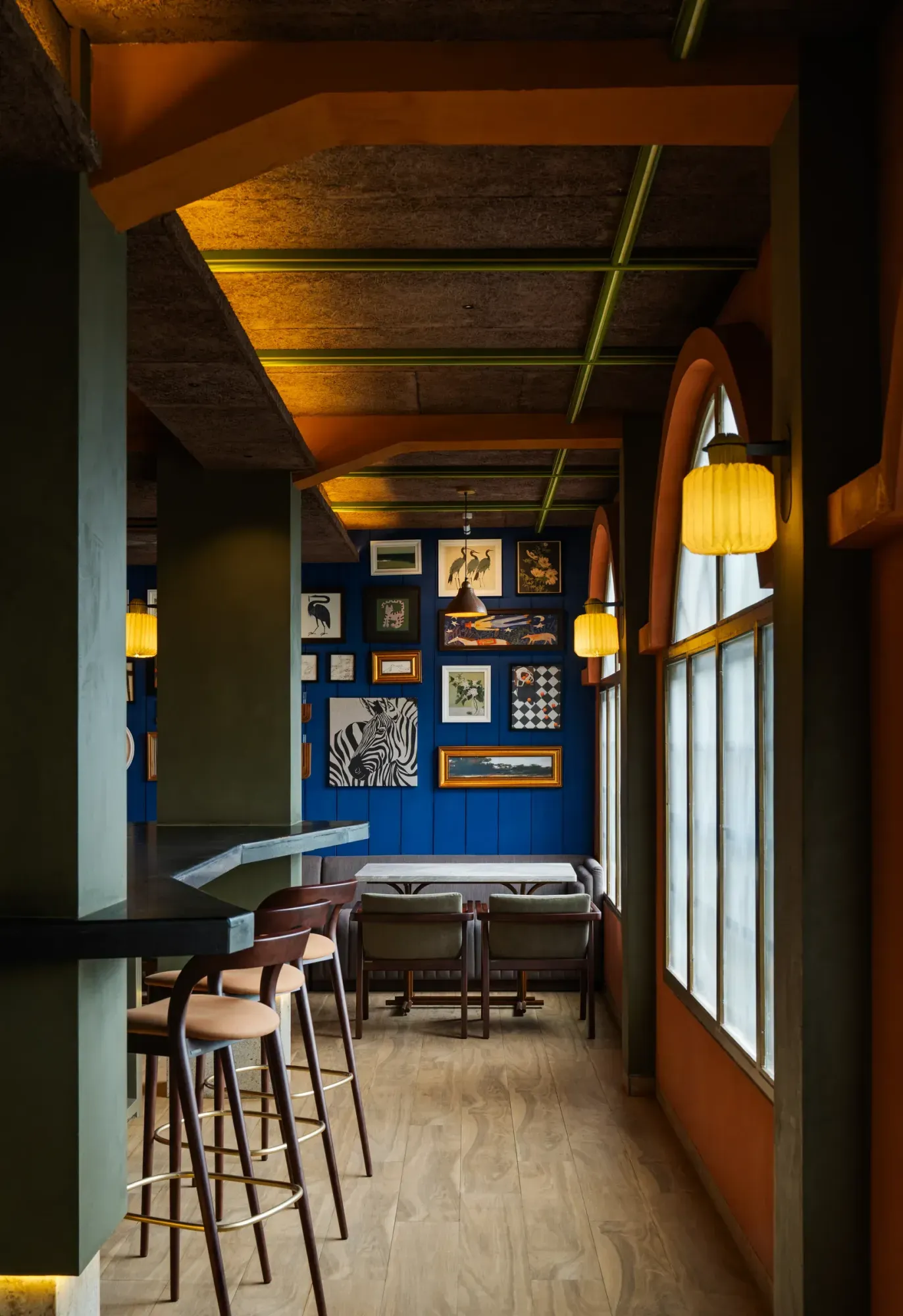 Watson Cantina 12