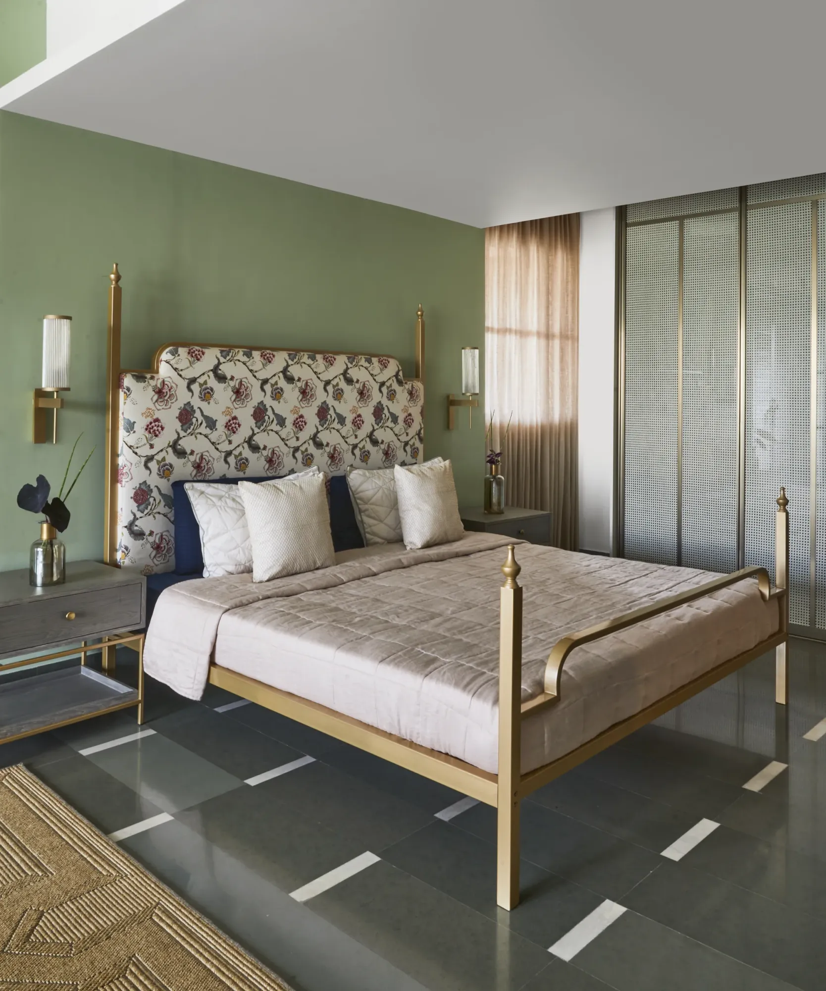 Amra Home 8
